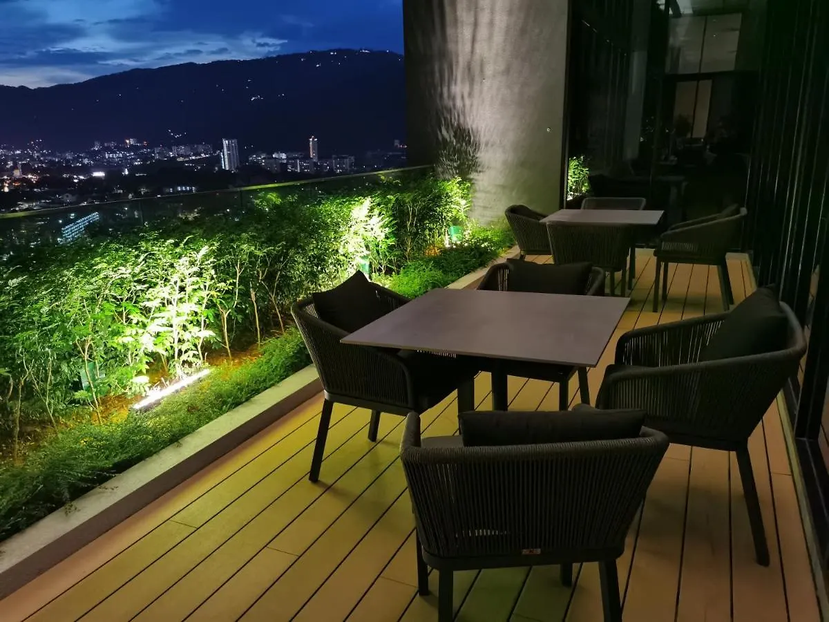 Apartment Beacon Exec Suites# Msg Chair#Disney Hotstar George Town Malaysia