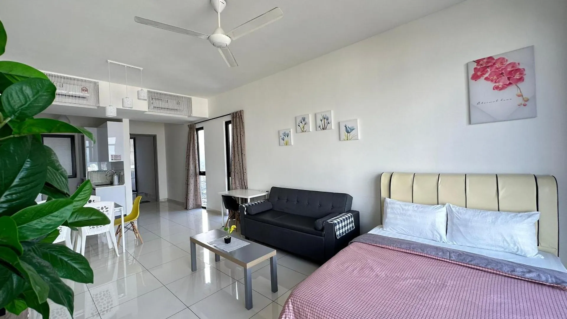 Apartment Beacon Exec Suites# Msg Chair#Disney Hotstar George Town